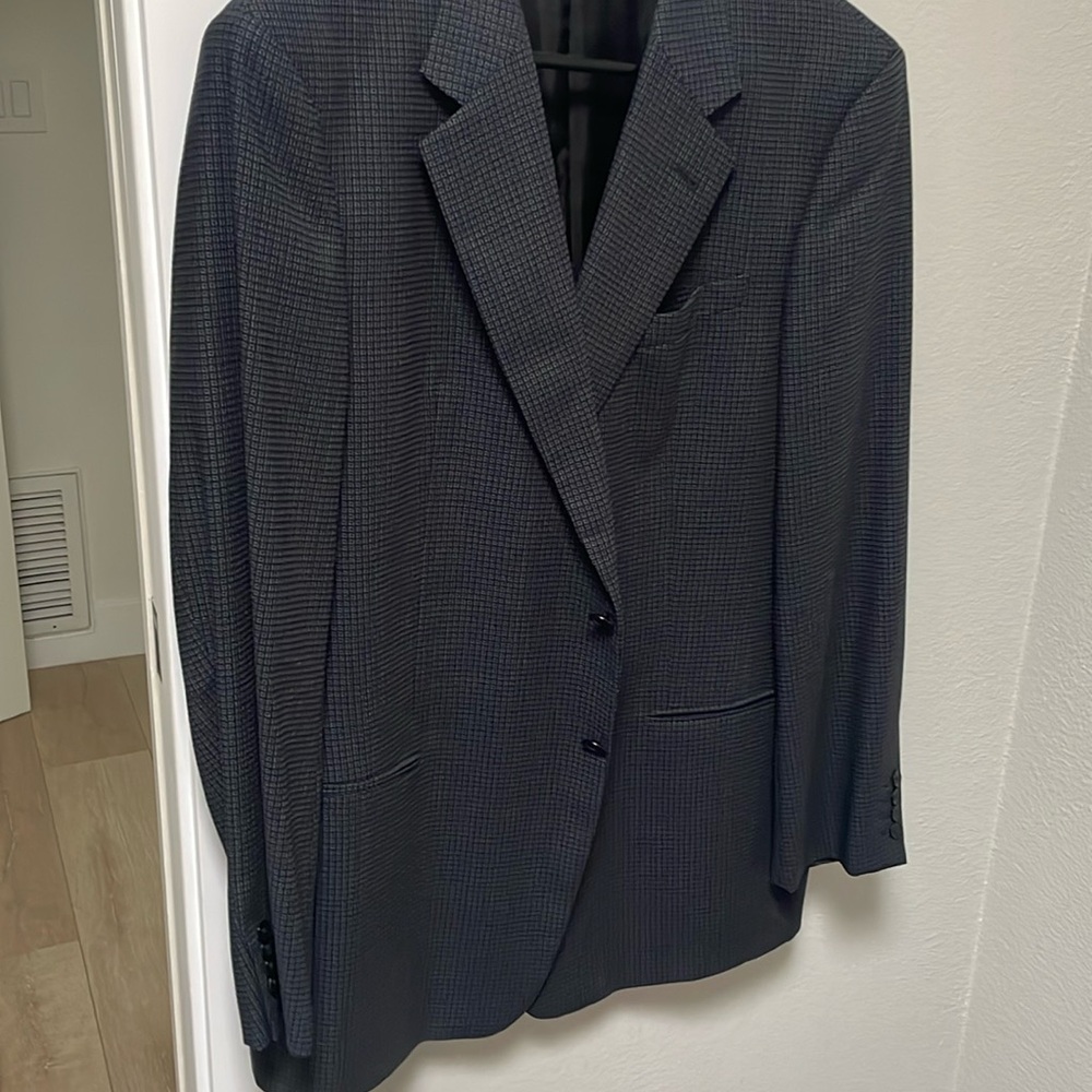 Men’s Armani Collezioni made in Italy. Size 46L